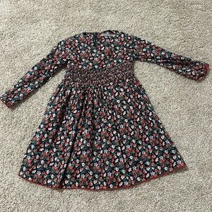 Fleurisse dress in navy floral, fully lined in cotton, zipper closure in back